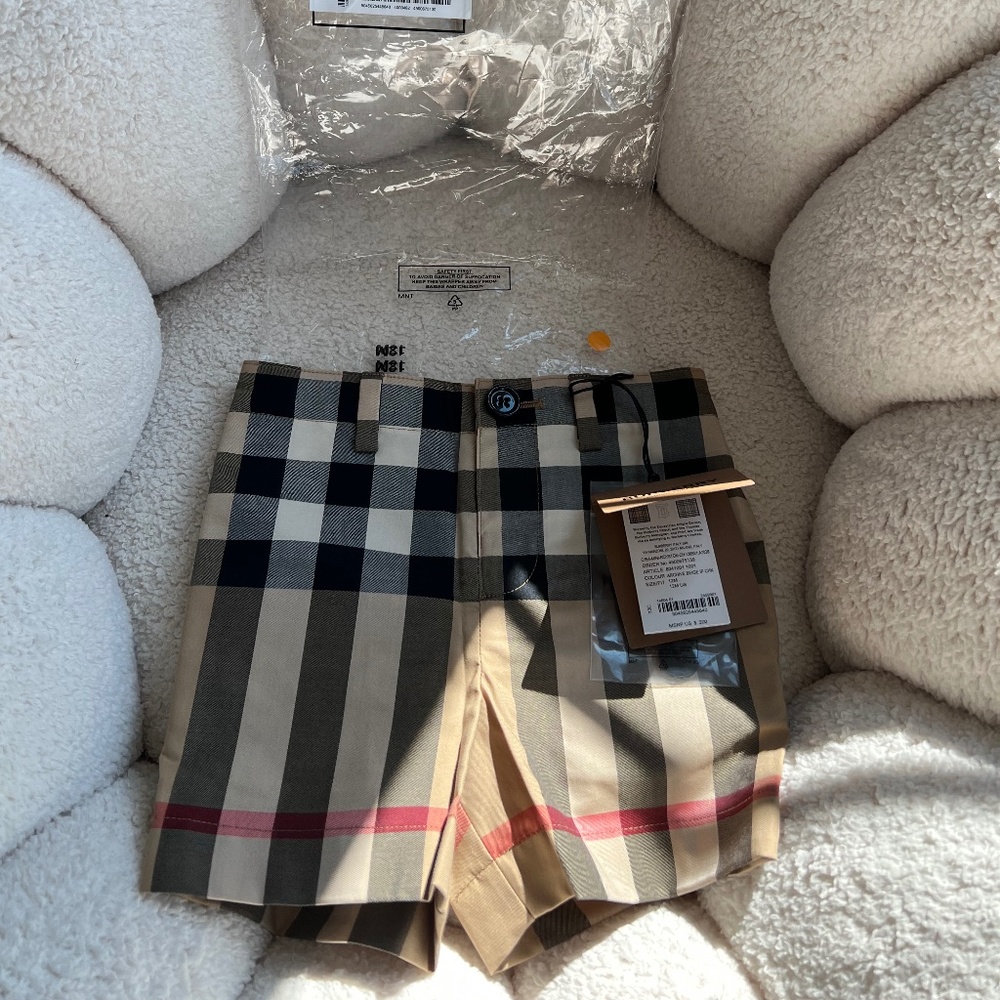 Burberry shorts